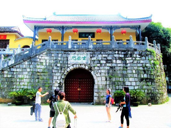 Gunanmen Gate
